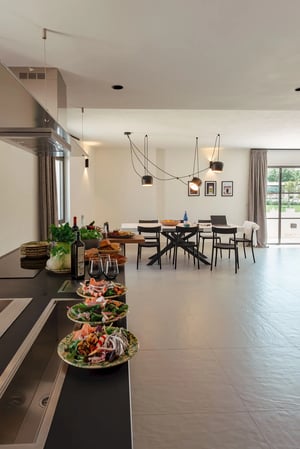 Extendable Dining